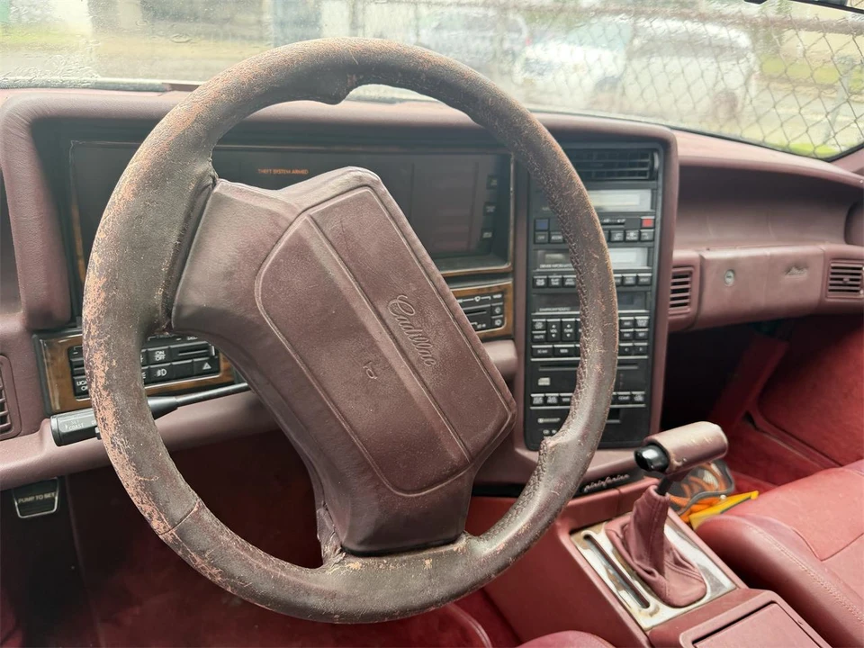 1990 Cadillac Allante - Image 4 of 5