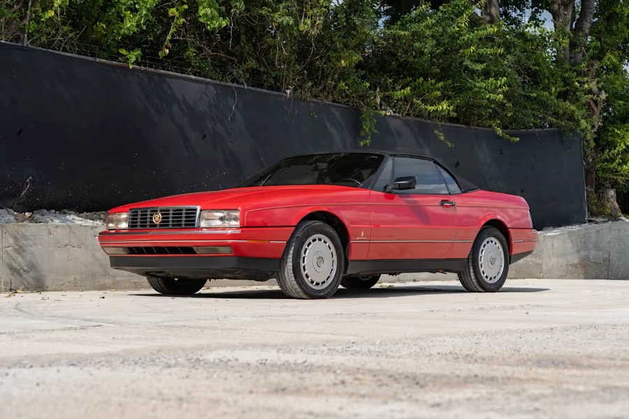 1990 Cadillac Allante - Image 10 of 22