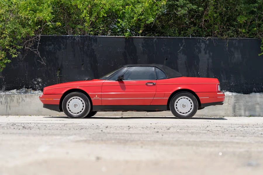 1990 Cadillac Allante - Image 2 of 22