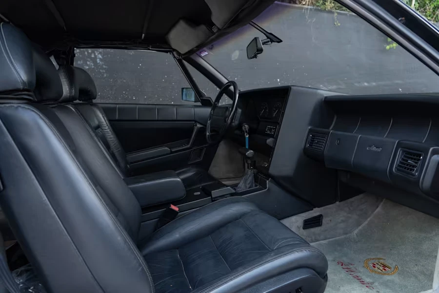 1990 Cadillac Allante - Image 15 of 22