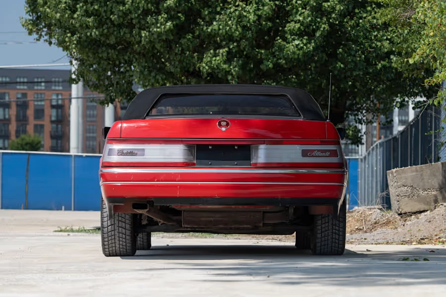 1990 Cadillac Allante - Image 5 of 23