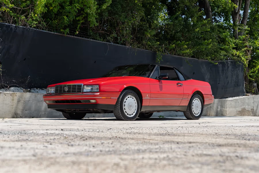 1990 Cadillac Allante - Image 15 of 23