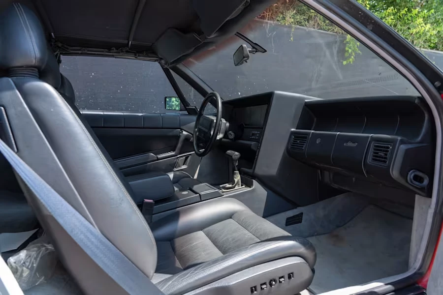 1990 Cadillac Allante - Image 17 of 23