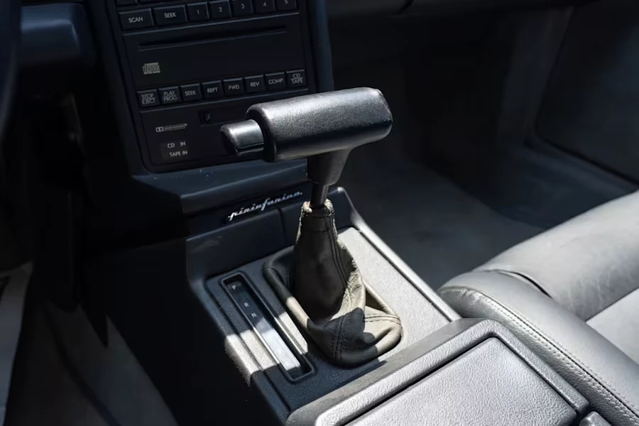 1990 Cadillac Allante - Image 20 of 23