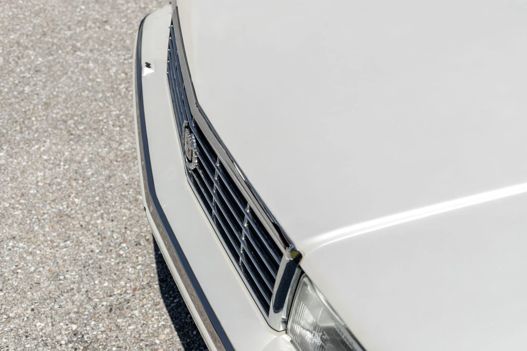 1990 Cadillac Allante - Image 29 of 31