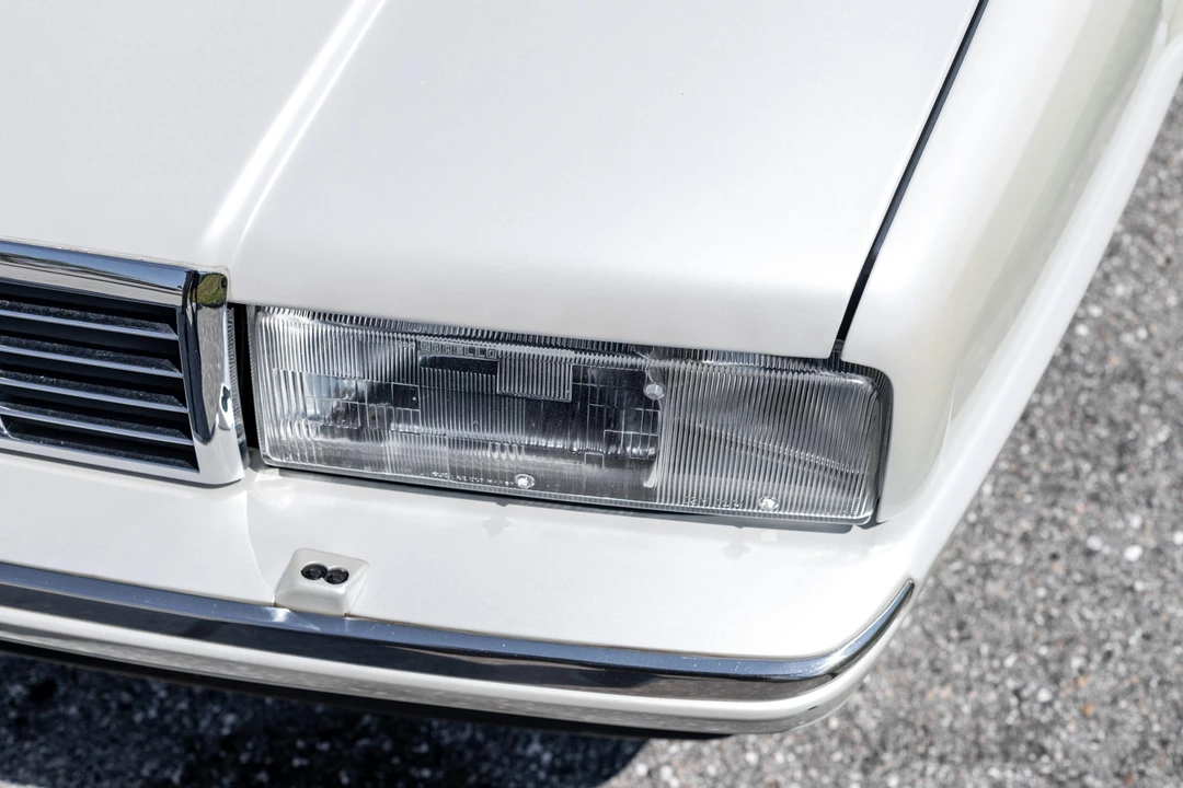 1990 Cadillac Allante - Image 30 of 31