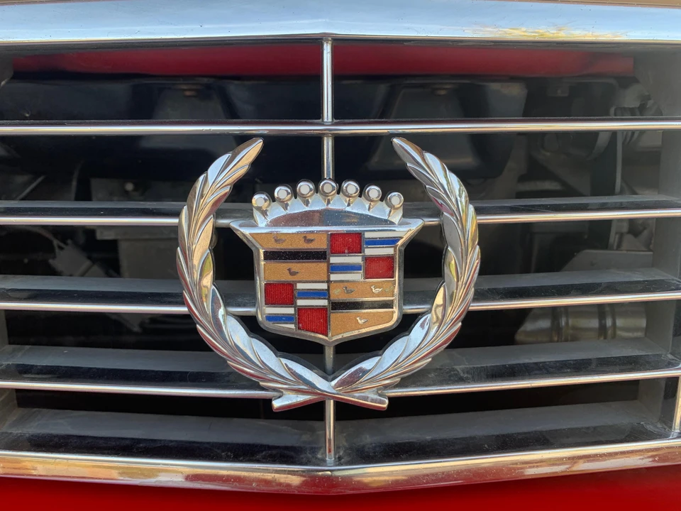 1990 Cadillac Allante - Image 16 of 18