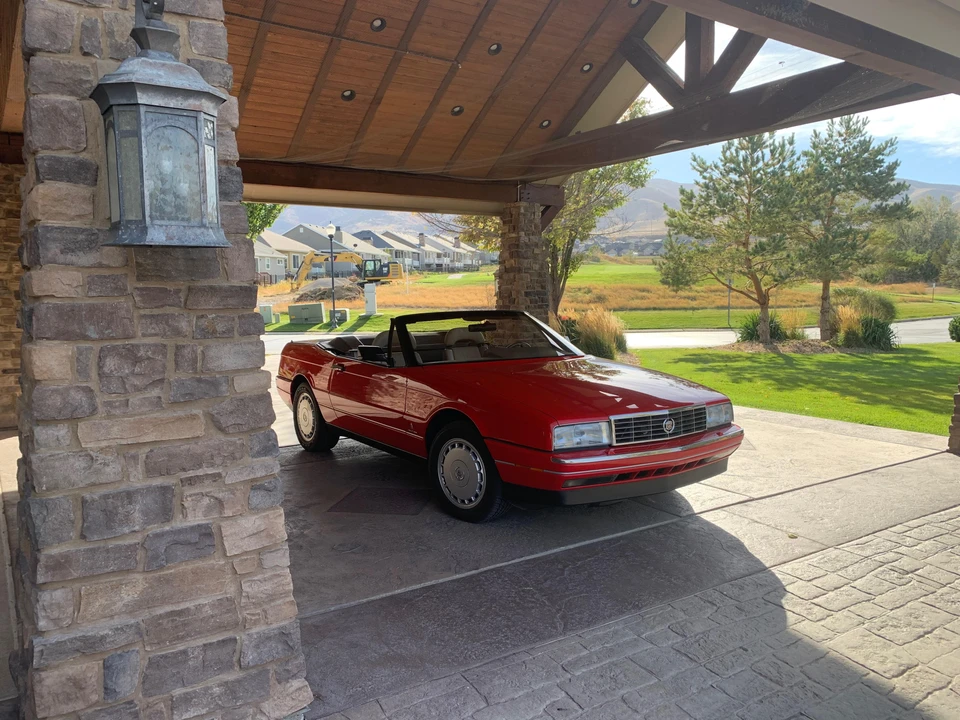 1990 Cadillac Allante - Image 15 of 18