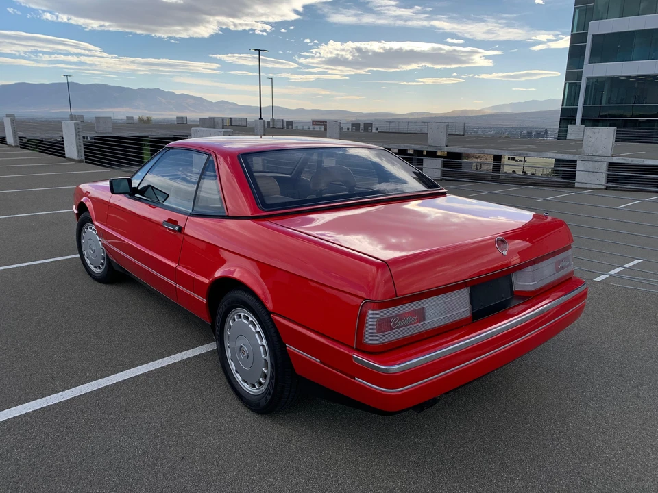 1990 Cadillac Allante - Image 14 of 18