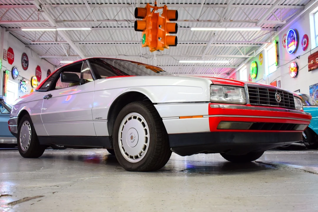 1990 Cadillac Allante - Image 3 of 20