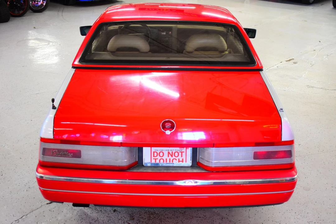 1990 Cadillac Allante - Image 13 of 20