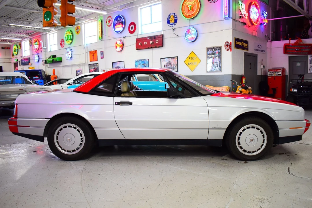 1990 Cadillac Allante - Image 4 of 20