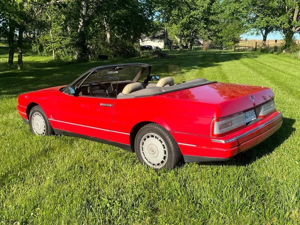 1990 Cadillac Allante - Image 2 of 19