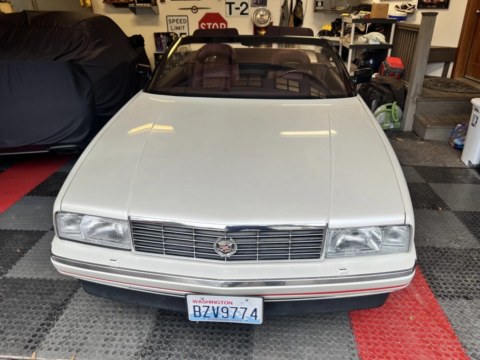 1990 Cadillac Allante - Image 5 of 31
