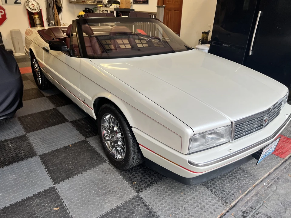 1990 Cadillac Allante - Image 3 of 31