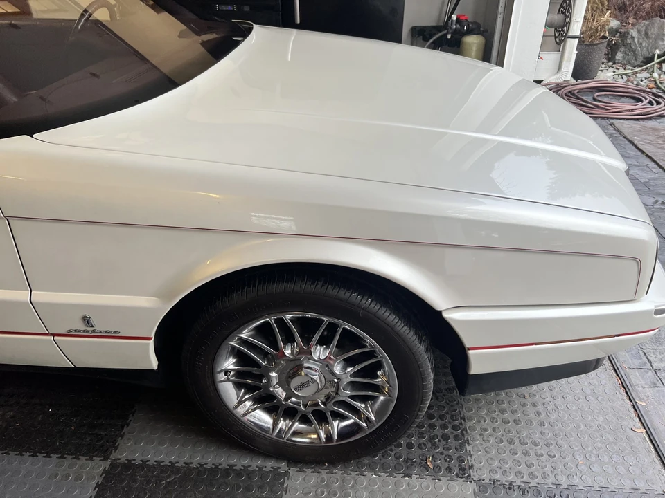1990 Cadillac Allante - Image 26 of 31