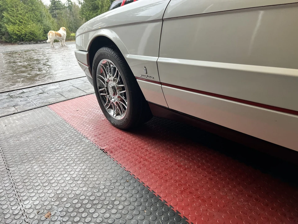 1990 Cadillac Allante - Image 20 of 31