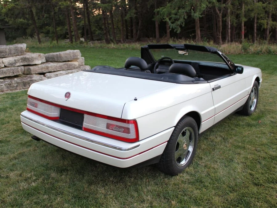 1990 Cadillac Allante - Image 2 of 6