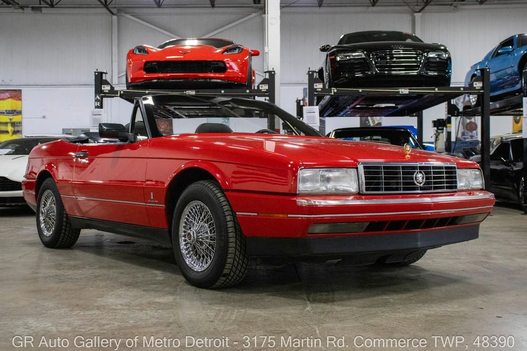 1990 Cadillac Allante - Image 11 of 12