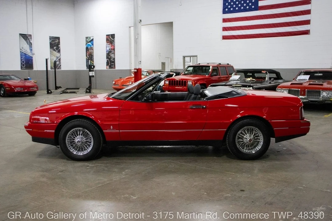 1990 Cadillac Allante - Image 4 of 12