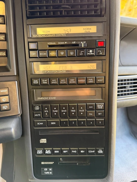 1990 Cadillac Allante - Image 12 of 20