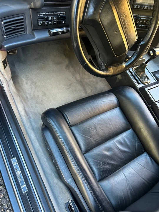 1990 Cadillac Allante - Image 11 of 20