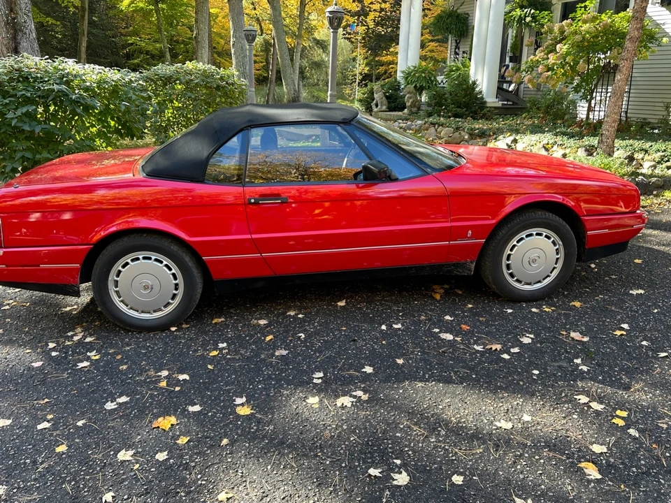 1990 Cadillac Allante - Image 10 of 20