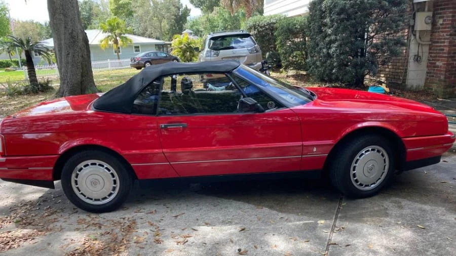 1990 Cadillac Allante - Image 2 of 7