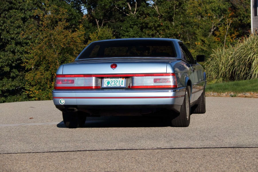 1990 Cadillac Allante - Image 14 of 14
