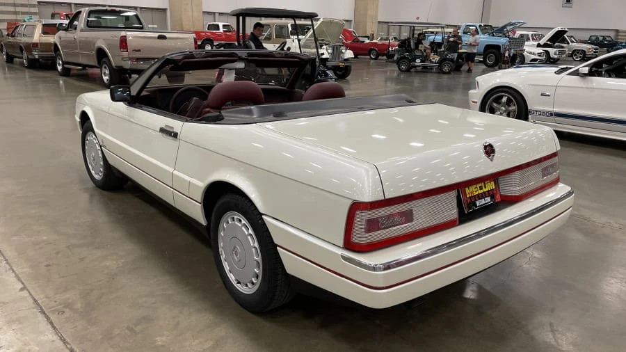1990 Cadillac Allante - Image 4 of 8
