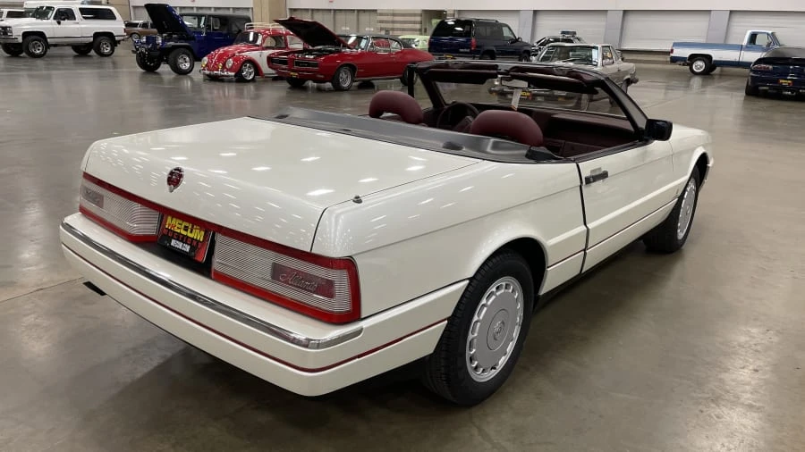 1990 Cadillac Allante - Image 2 of 8