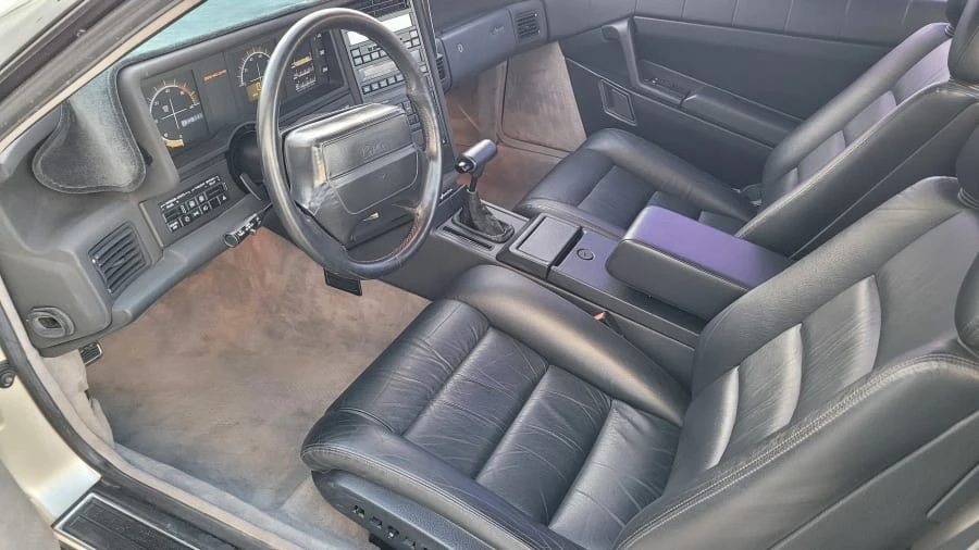 1990 Cadillac Allante - Image 14 of 31