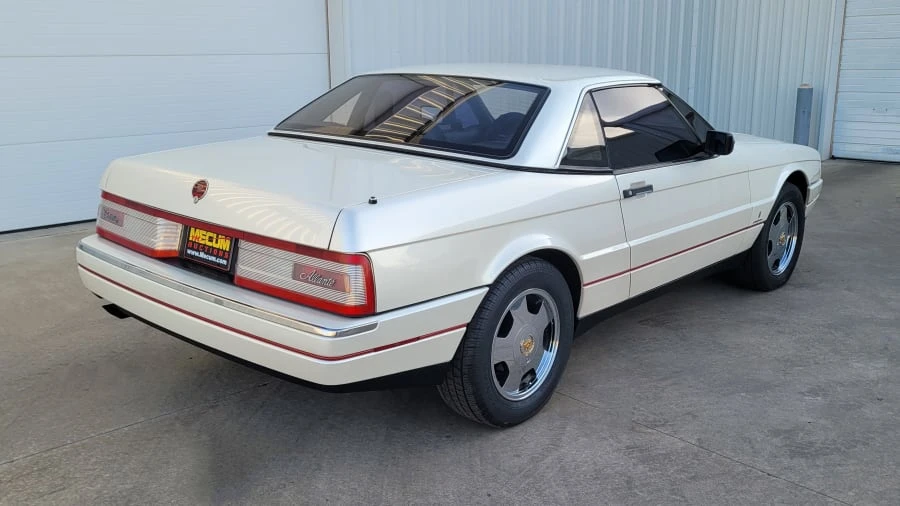 1990 Cadillac Allante - Image 3 of 31