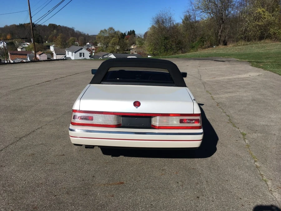 1990 Cadillac Allante - Image 8 of 8