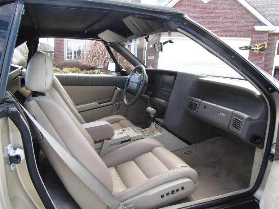 1990 Cadillac Allante - Image 4 of 8