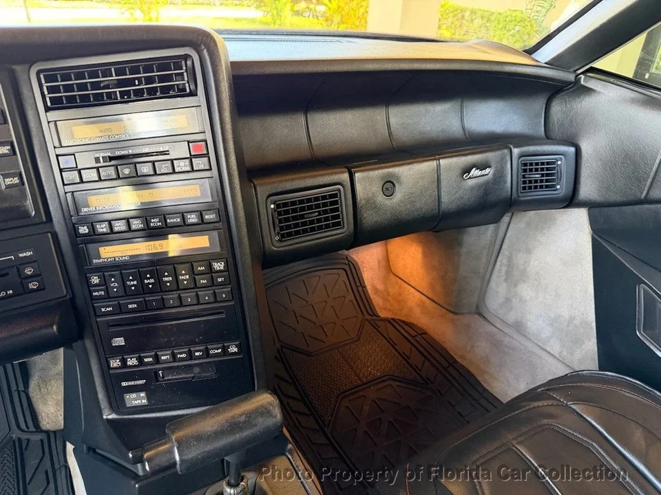 1990 Cadillac Allante - Image 12 of 12