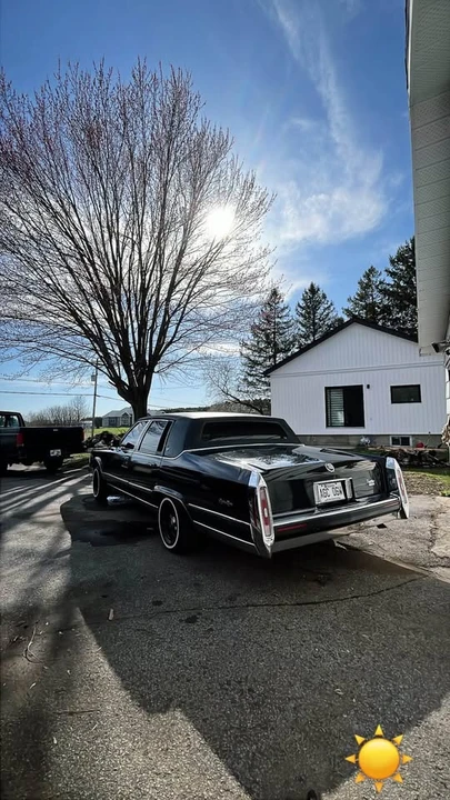 1990 Cadillac Brougham - Image 7 of 11