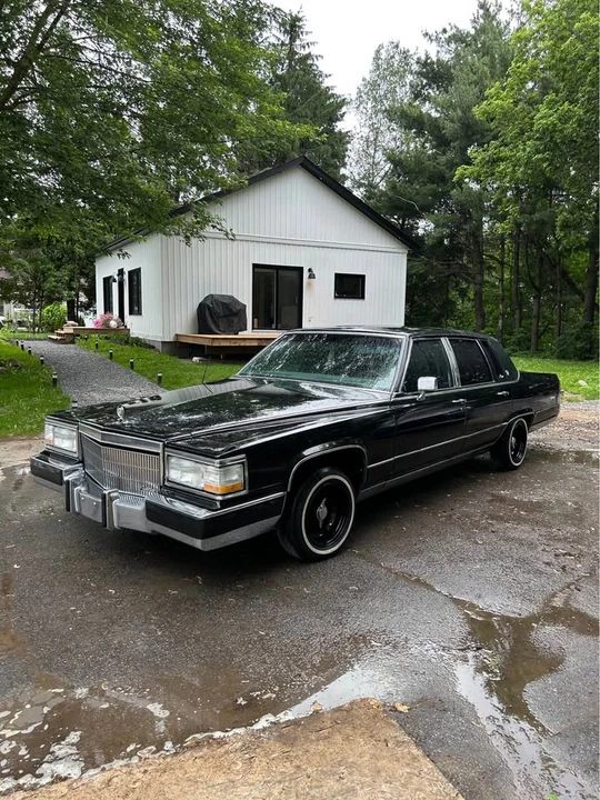 1990 Cadillac Brougham - Image 3 of 11
