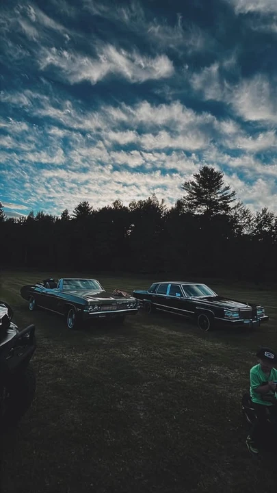 1990 Cadillac Brougham - Image 9 of 11