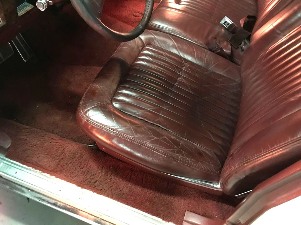 1990 Cadillac Brougham - Image 20 of 21