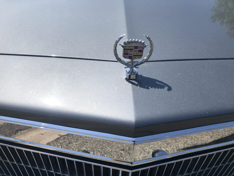 1990 Cadillac Brougham - Image 31 of 31