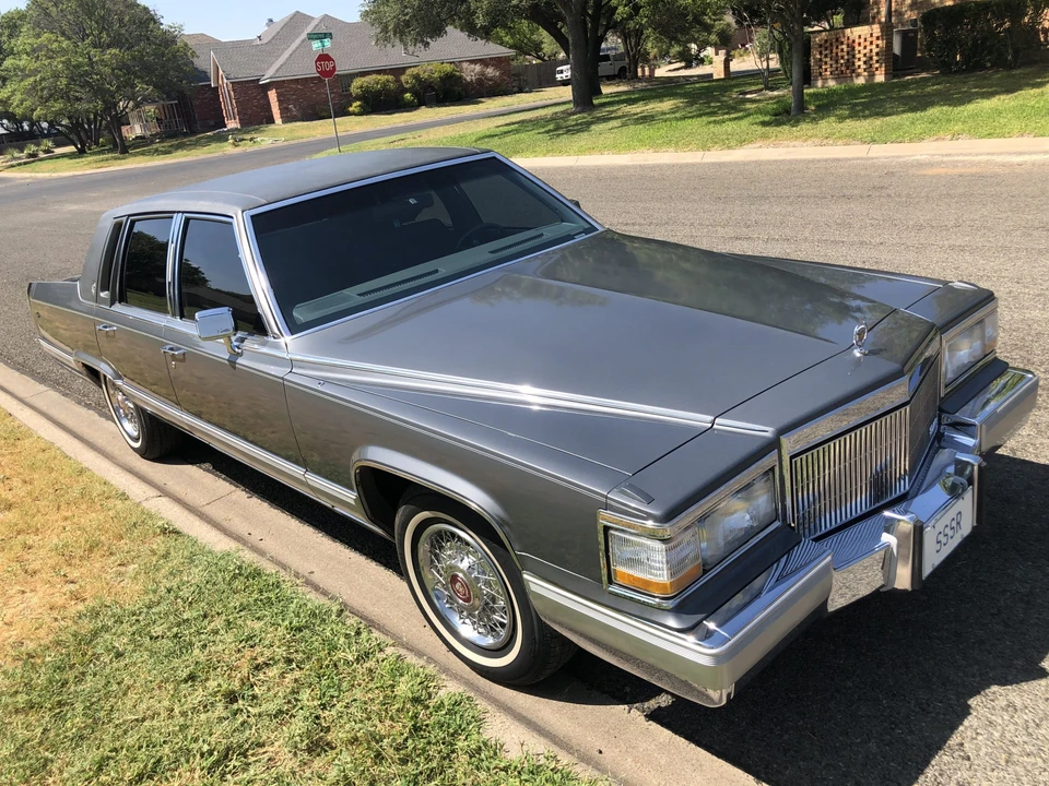1990 Cadillac Brougham - Image 5 of 31
