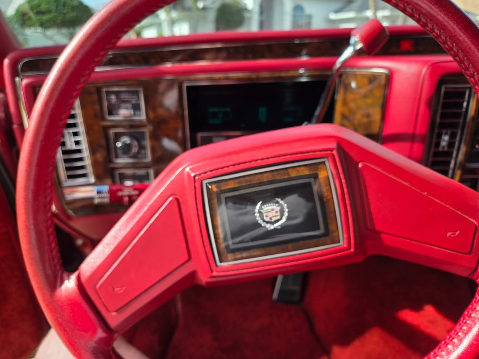 1990 Cadillac Brougham - Image 20 of 21