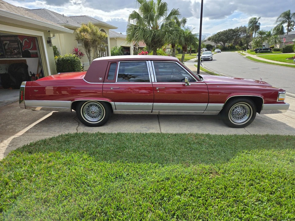 1990 Cadillac Brougham - Image 6 of 21