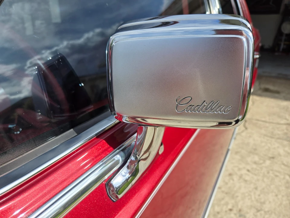 1990 Cadillac Brougham - Image 10 of 21