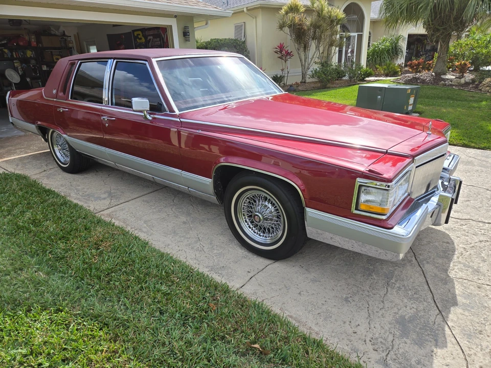 1990 Cadillac Brougham - Image 5 of 21