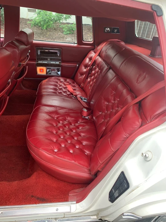 1990 Cadillac Brougham - Image 6 of 18