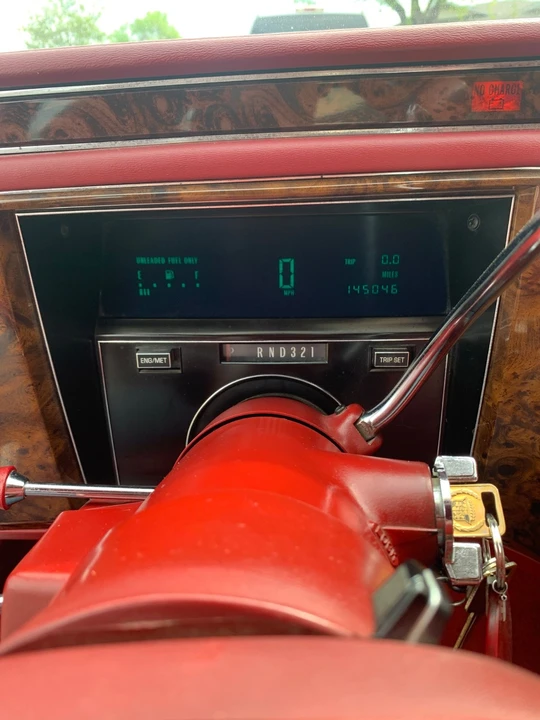 1990 Cadillac Brougham - Image 11 of 18