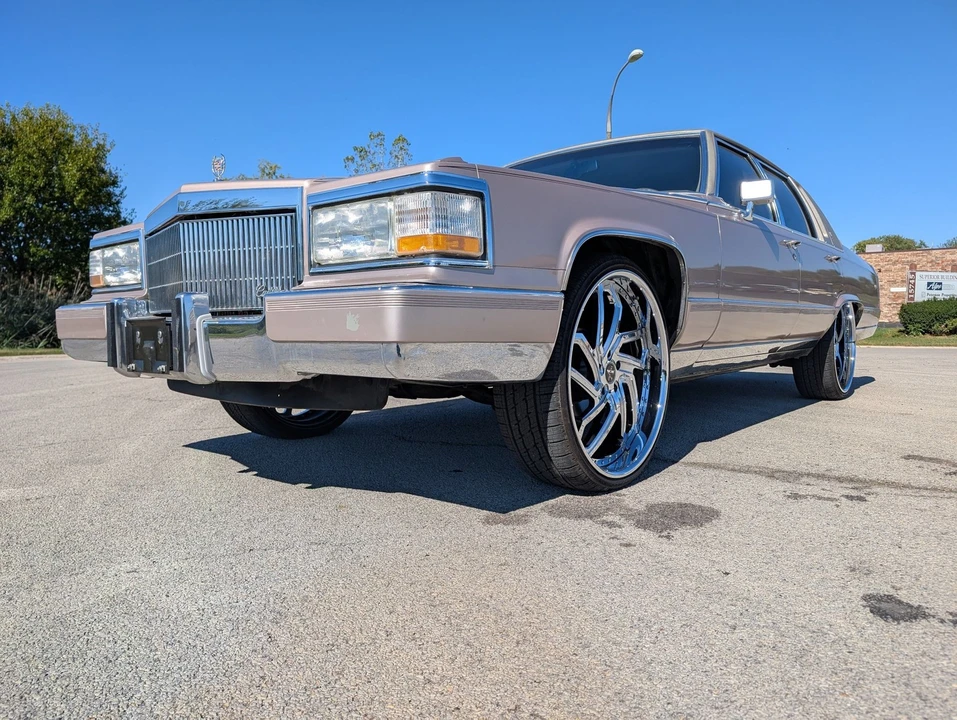 1990 Cadillac Brougham - Image 21 of 21