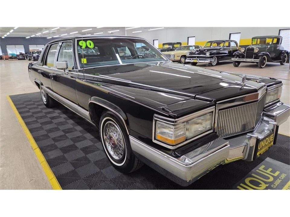 1990 Cadillac Brougham - Image 3 of 31